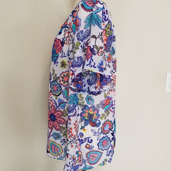 MILLY for DesigNation Boho Floral Peasant Top - Picture 5 of 12